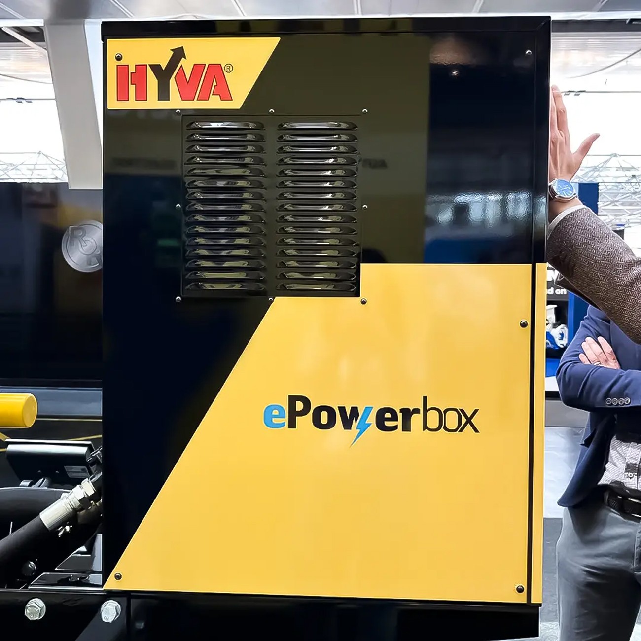 ІННОВАЦІЙНИЙ БЛОК ВІДБОРУ ПОТУЖНОСТІ EPOWERBOX ВІД HYVA 