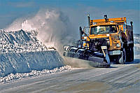 Снегоуборочные машины: как работают и какими бывают