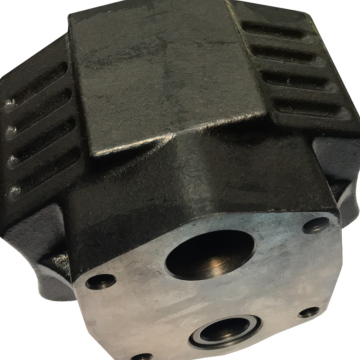 Запчасть корпус насоса шестеренного 82 л с плоской попой HIPOMAK