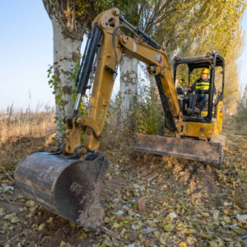 Мини-экскаватор Cat 303.5 CR
